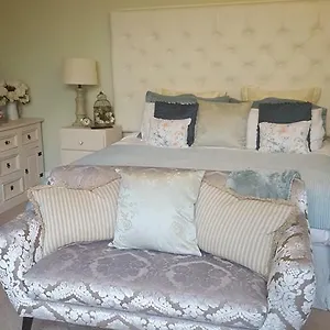 https://the-oasis-bridlington.yorkshirehotels.net