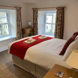 https://fox-and-hounds-starbotton.yorkshirehotels.net